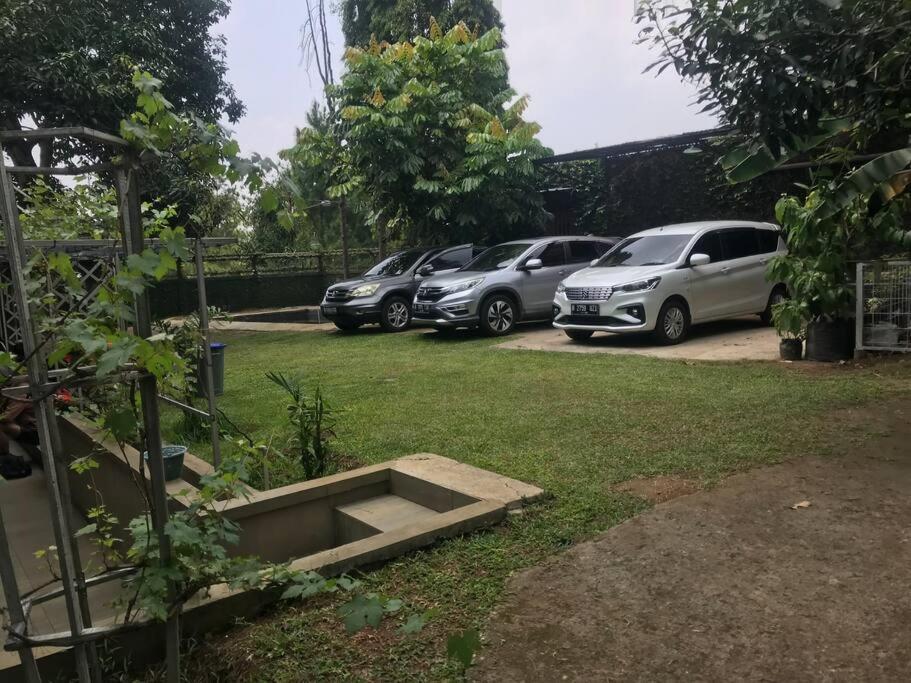 Villa Naumi Bandung Buitenkant foto