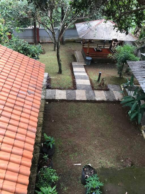 Villa Naumi Bandung Buitenkant foto