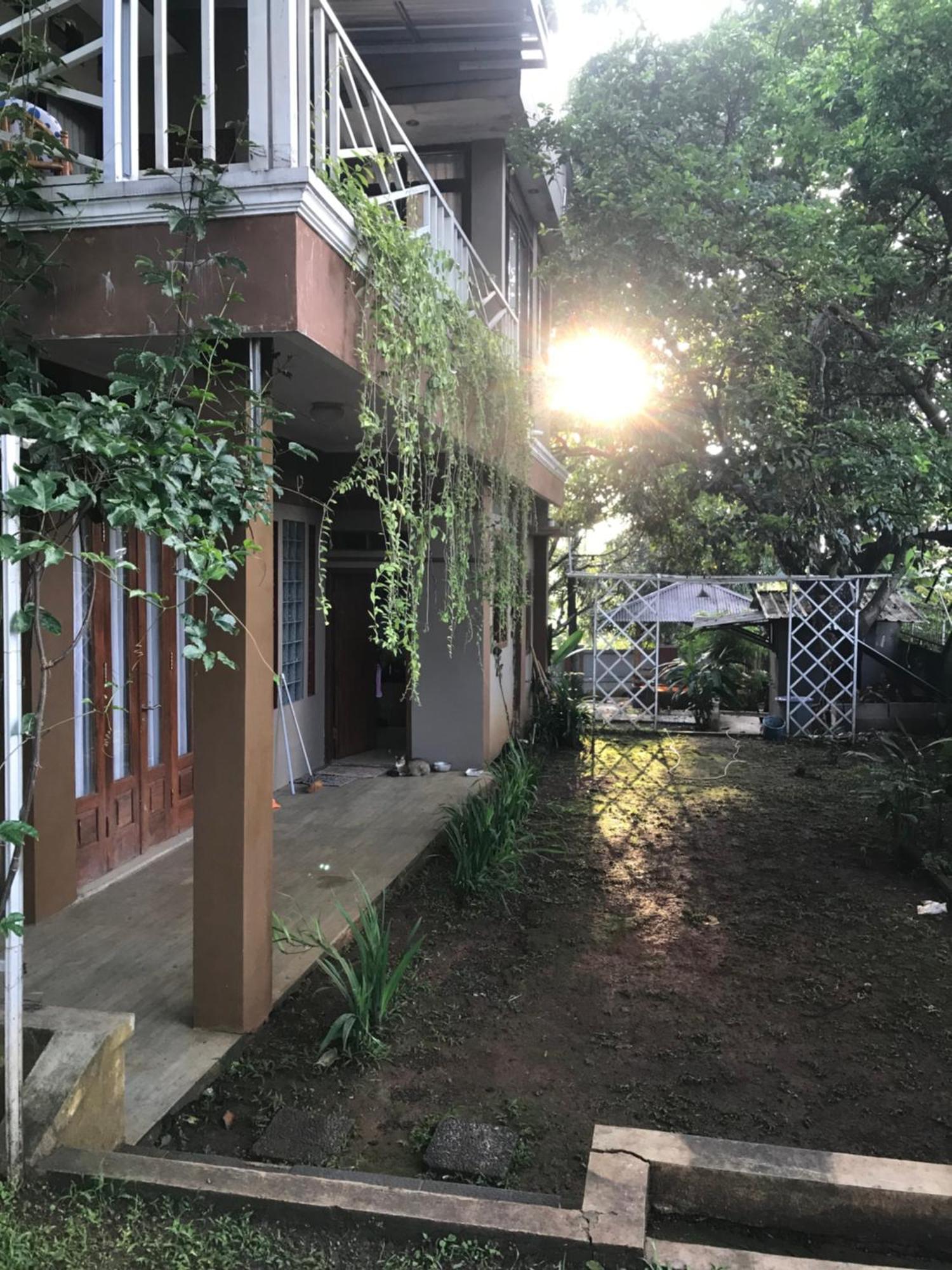 Villa Naumi Bandung Buitenkant foto